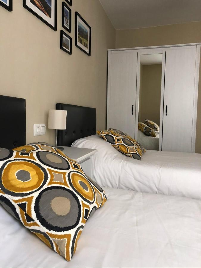 Apartamento Acogedor Y Familiar - Wifi+Chromecast Puigcerdà Dış mekan fotoğraf