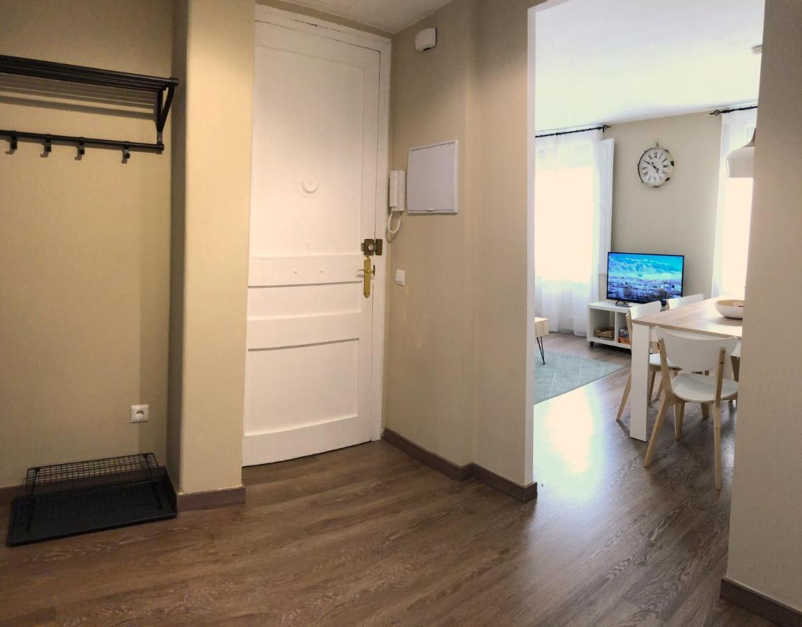 Apartamento Acogedor Y Familiar - Wifi+Chromecast Puigcerdà Dış mekan fotoğraf